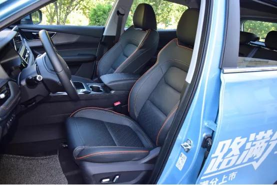 奇瑞瑞虎|瑞虎5x试驾：空间配置都很不错，开着平顺又舒适，很实在