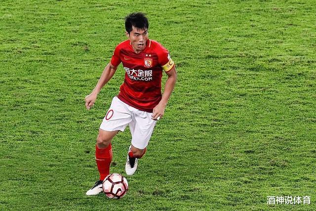 广州恒大|李铁带他入国足曾受质疑，如今却成恒大中场大脑兼中场屠夫！