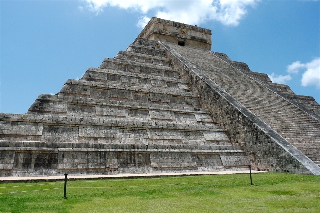 玛雅人|玛雅人没有消失?玛雅遗址中发现千年飞船,他们逃离了地球?