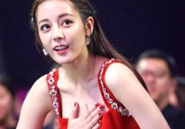 迪丽热巴|有种追星叫热巴粉丝，原本是追热巴的，却意外把自己追成了明星！