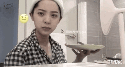 欧阳娜娜▲宋祖儿和欧阳娜娜的浴室，一个比一个“作”