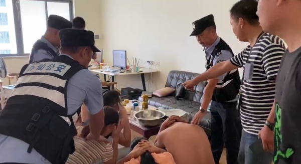 浙江法制报|从没工作到月入2万，小伙走上“致富路”，还拖家带口一起干