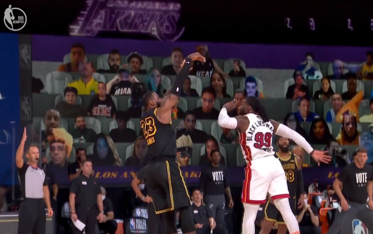 勒布朗·詹姆斯|35+12+11+5，全场仅休49秒！巴特勒打疯了，湖人夺冠概率大跌