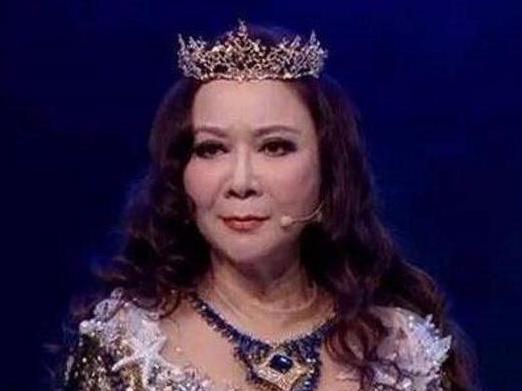 蔡明|连登27年春晚的蔡明,从“万人捧”到“万人踩”背后,是谁在作妖