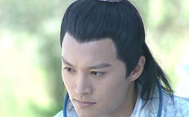 [单雄信]单雄信和秦琼是铁哥们，为什么李世民杀单雄信时，秦琼没有求情？