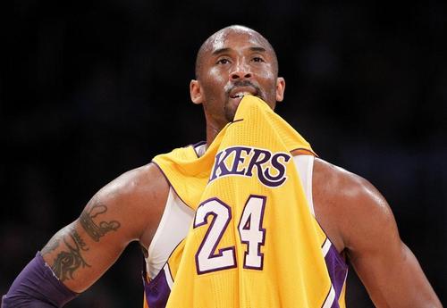 [郎平]做个选择题，魔术师和科比二选一，谁的历史地位更高？