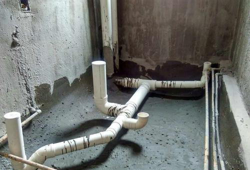 【】马桶移位并不难，3种方法可以做到，但每种方法都有注意事项