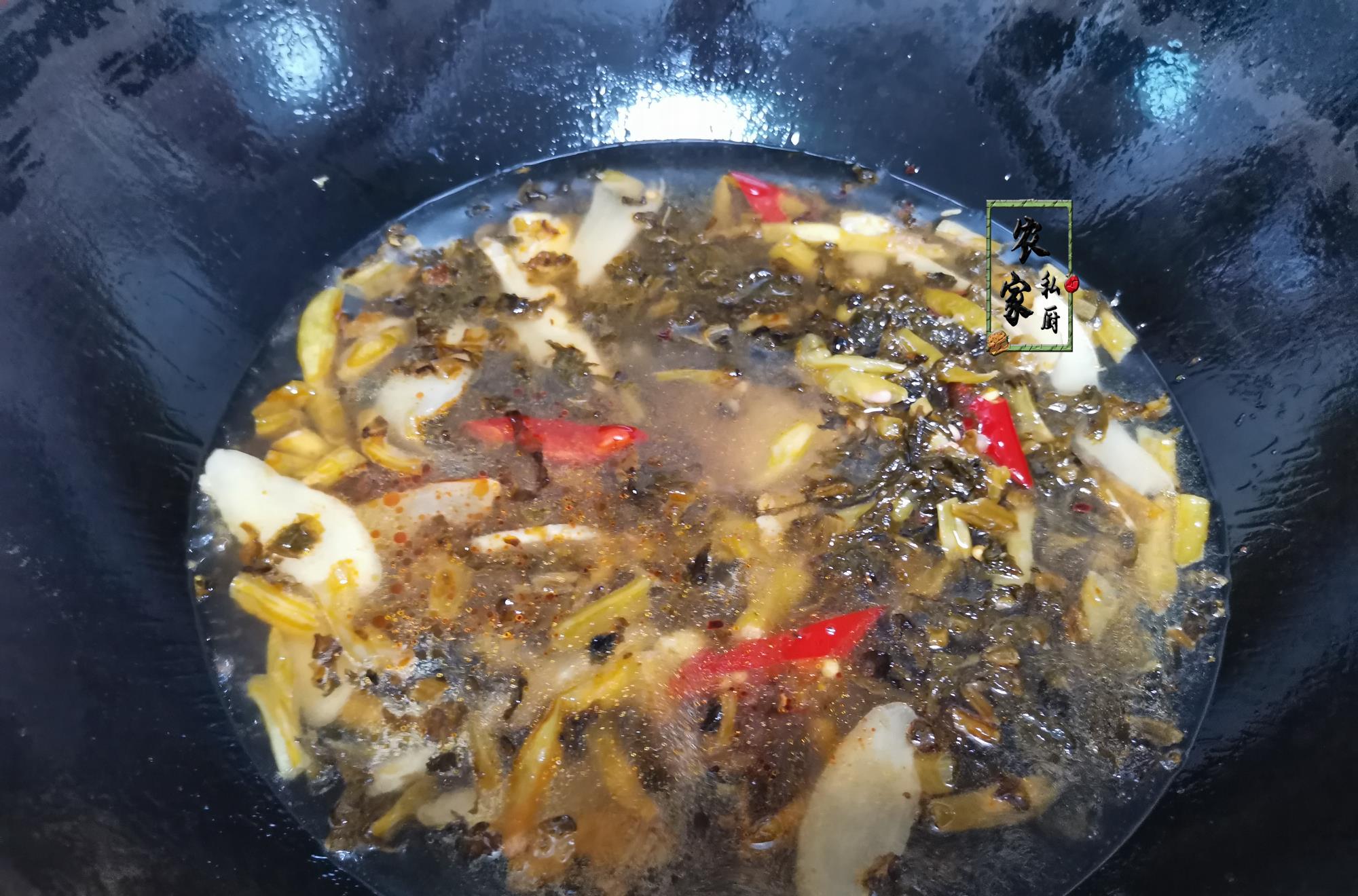 食材|10月，最该吃的不是牛羊肉，而是它，简单焖一锅，鲜辣酸爽特下饭