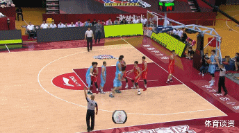 『男篮世界杯』发球助攻对手+三不沾，男篮世界杯的周琦回来了，你还是那个少年