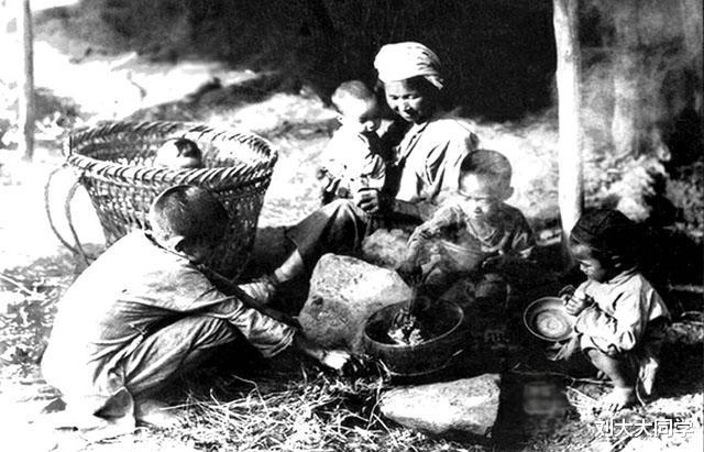 张咏■古代闹饥荒时,河里鱼虾丰富,为何百姓宁可啃树皮,也不抓鱼吃?