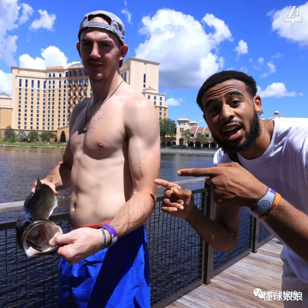 集合啦! 动物森友会|NBA壮汉们正商量把女人偷运进隔离区，才13天就憋坏了