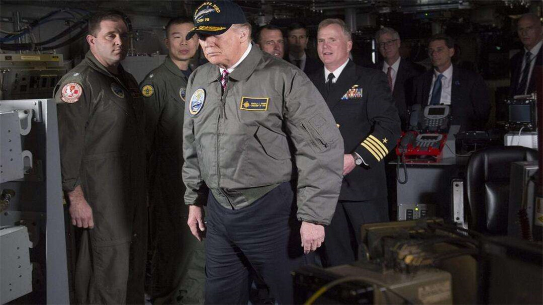 |9天连烧3艘航母，特朗普：这下损失大了