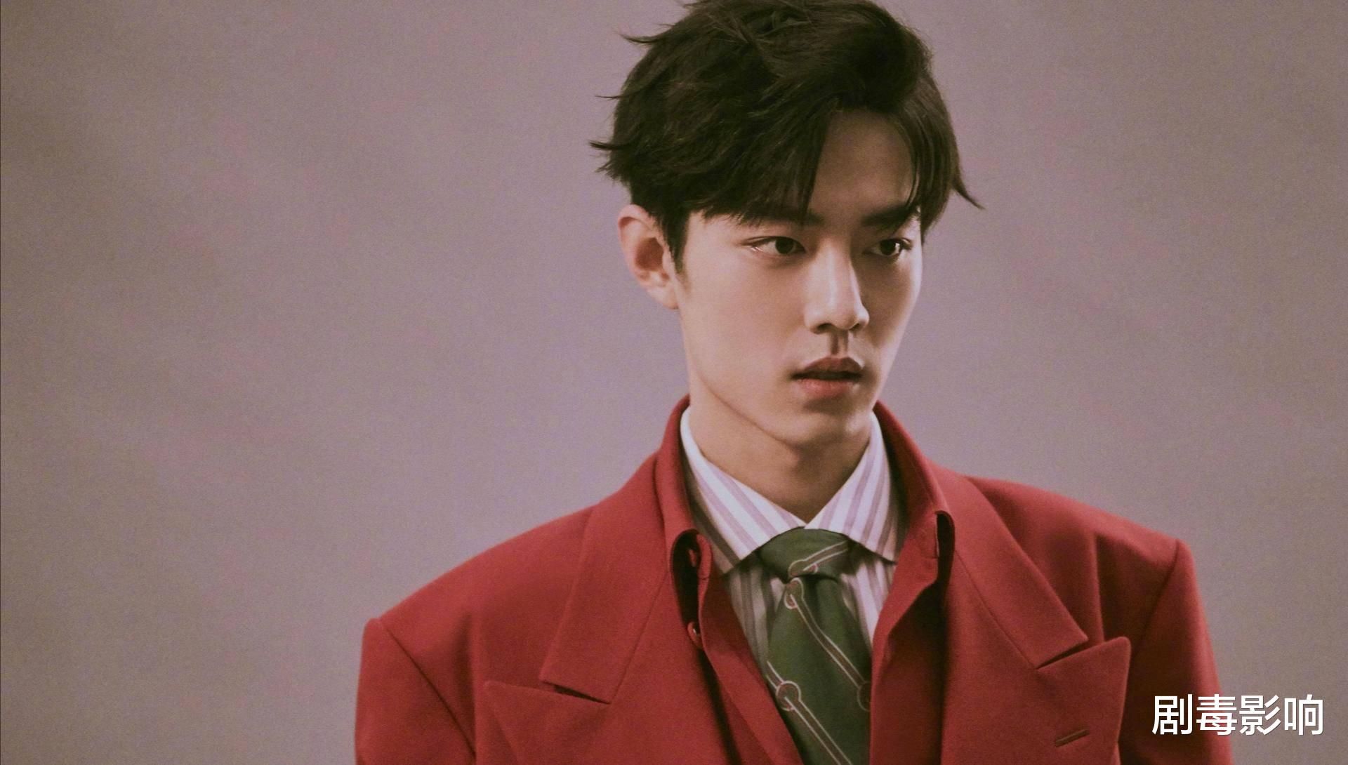 肖战|肖战8位大粉账号被封禁，官方出手整治饭圈，理智粉纷纷留言支持