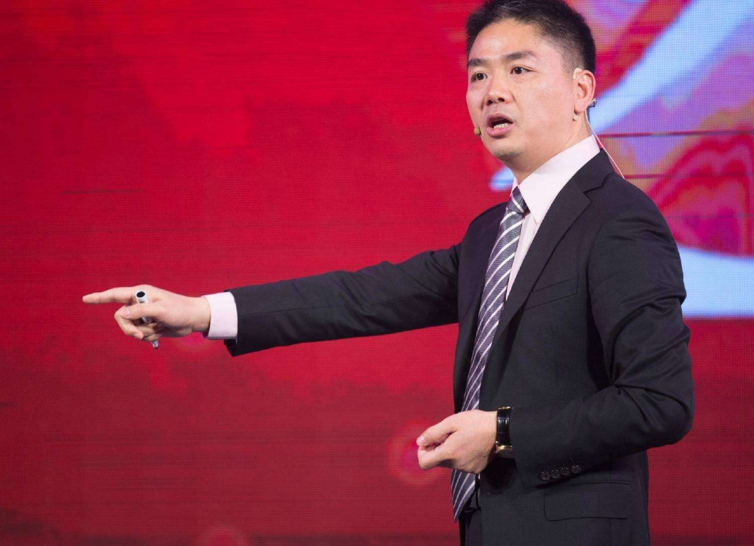 【刘强东】都是电商大佬，刘强东和黄峥是好友，为啥跟马云却没成为朋友？