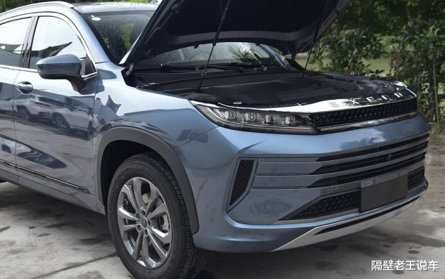 本田CRV|奇瑞终于发飙！比CRV霸气，轿跑车身+大轮毂，不足10万迷倒一片