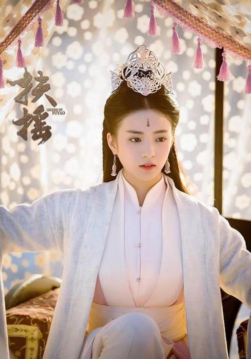 「张耀」《全世界》之后张耀官宣古装甜宠剧！女主竟是她！比宋伊人还可爱