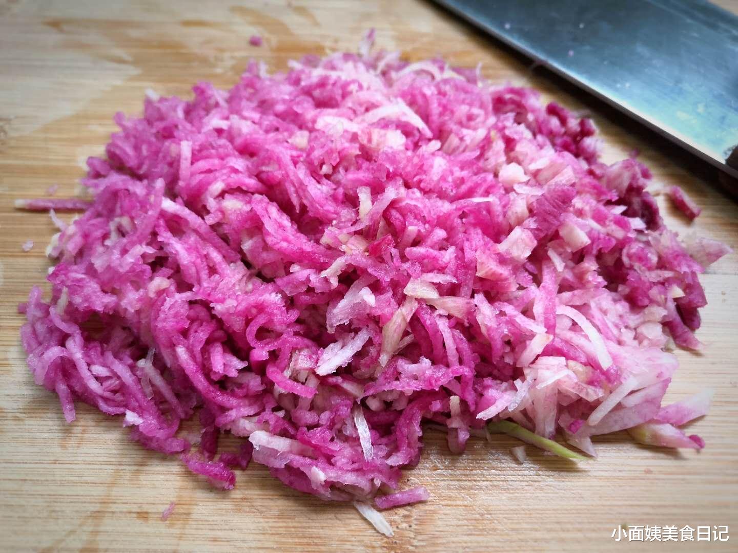 鸡蛋@夏季，我家隔几天就做这个吃，10分钟做一盘，外酥里嫩，比肉还香！