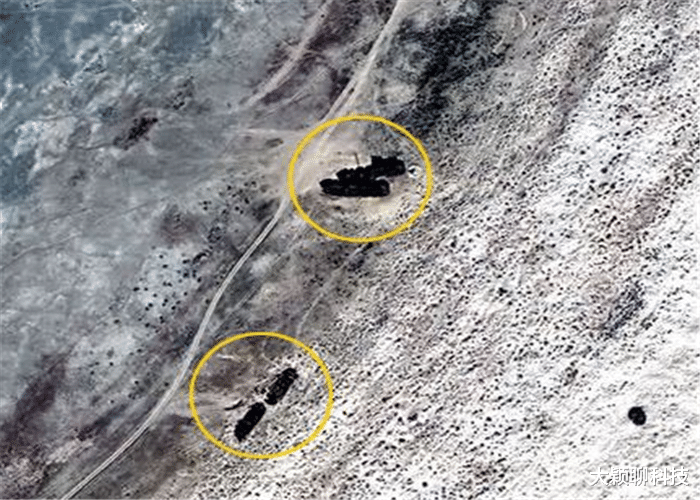 『』沙漠中发现大型轮船残骸，超现代设计，它是从何而来的呢？