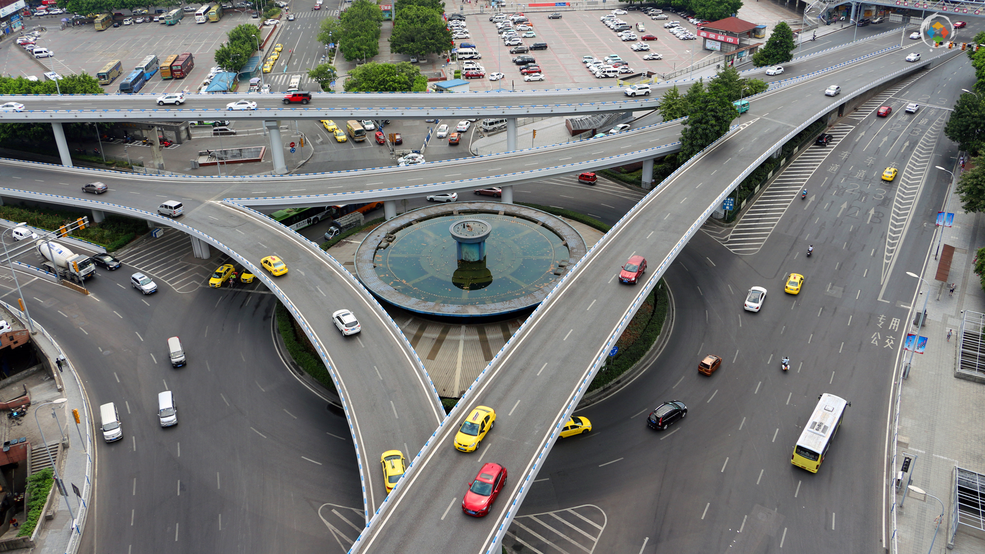重庆游品 南方人对下雪的渴望:花20块买一桶雪,重庆人能够理解吗?