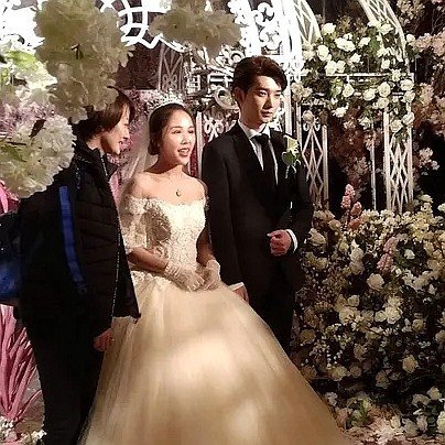 Angelababy|30岁网红林珊珊到三亚为王思聪庆生后，宣布与小五岁丈夫离婚