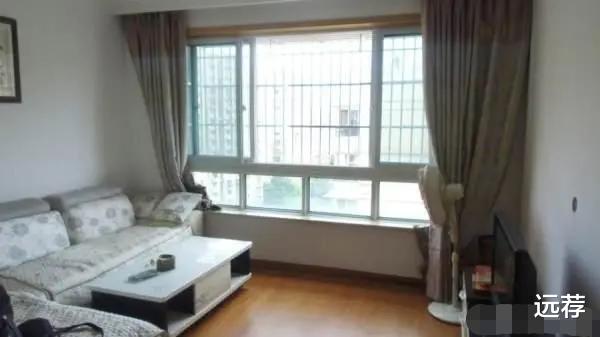 远荐|4年前发生凶杀案!杭州凶宅拍卖引围观!网友:看着瘆得慌!