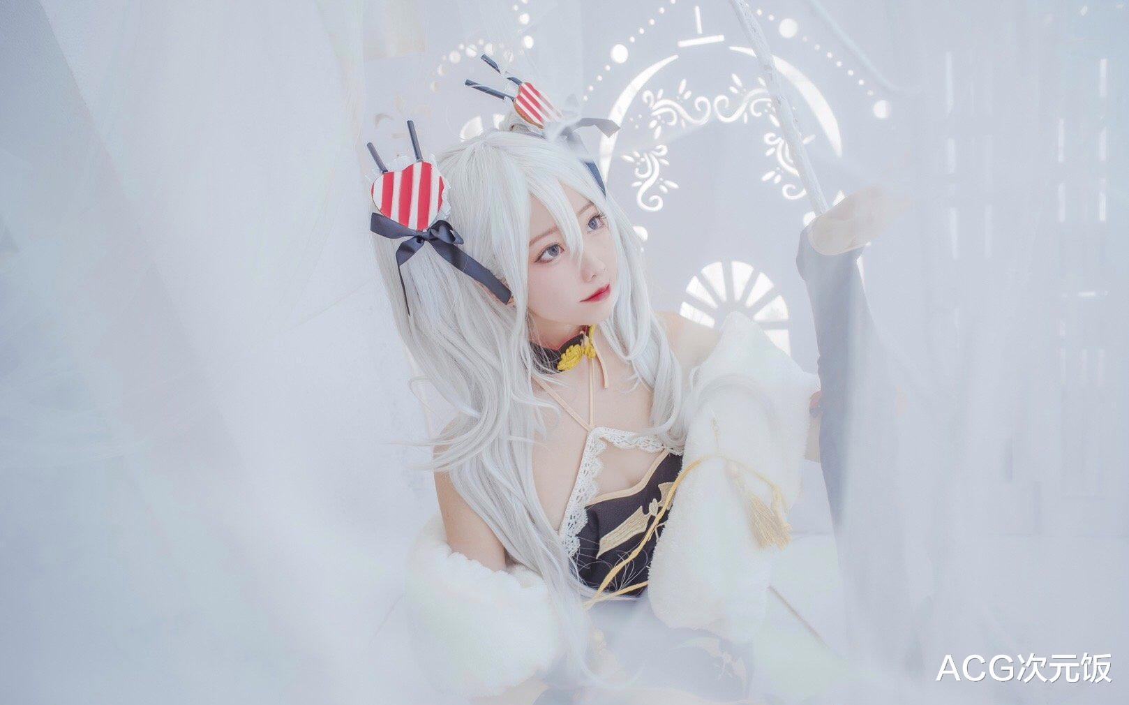 旗袍|白毛马尾吸血鬼cos，旗袍舰娘翘腿邀你荡秋千