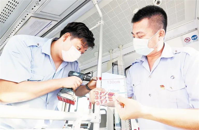 今晚报|9月1日起，儿童免费乘车身高标准“长个儿”