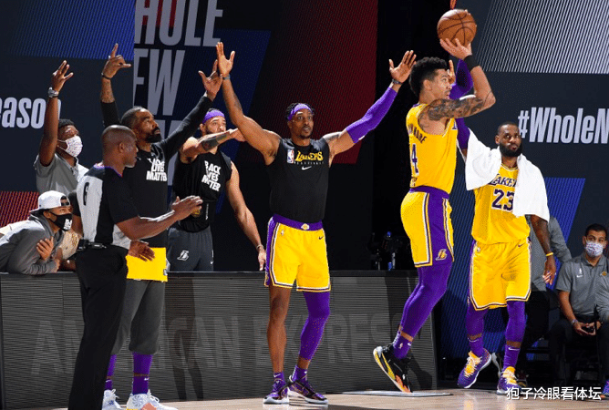勒布朗·詹姆斯|2-0连创历史纪录又怎样？湖人先发受伤 詹眉沃格尔都对一点相当不满