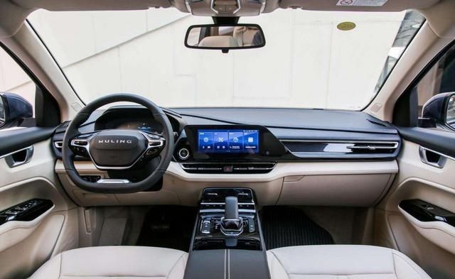 动力|五菱宏光又发飙！堪称性价比最高的MPV车型，GL8难卖了