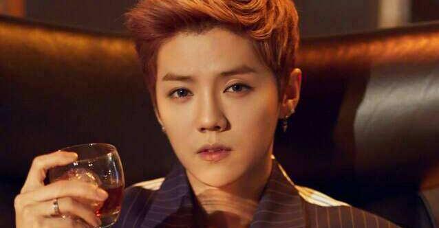 「关晓彤」《王牌对王牌》提到恋爱不可以吃蒜时,关晓彤那表情是怎么回事?