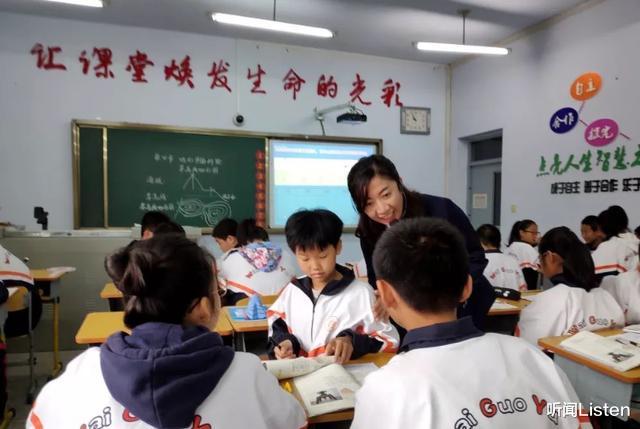 女孩|14岁女孩的“爱情观”作文爆火，网友：不仅汗颜还要深思