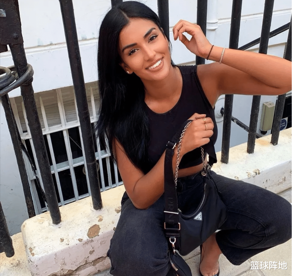 勇士队：恭喜勇士王朝没影响！KD又点赞，尼克斯悍恐遭疯抢，火箭机会来了