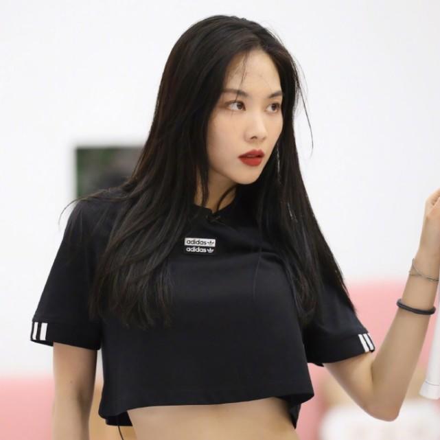 王霏霏:王霏霏自证与孟佳感情深,发长文回怼恶评:我们那么糊,别来骂了