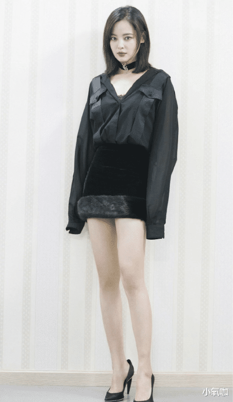 『发型』有种不寻常叫辛芷蕾，“筋肉腿”还穿三分裙，效果却让人意外
