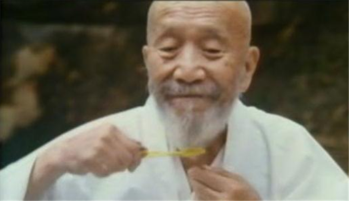 『李名炀』比李嘉诚还有钱的这个男人,如今80岁火遍大江南北,你认识他吗?
