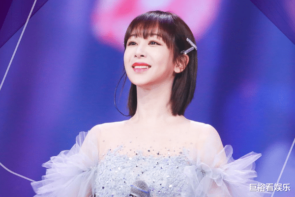 赵丽颖|“最受欢迎”女演员大洗牌:郑爽跌至第6,赵丽颖第2,榜首竟是她