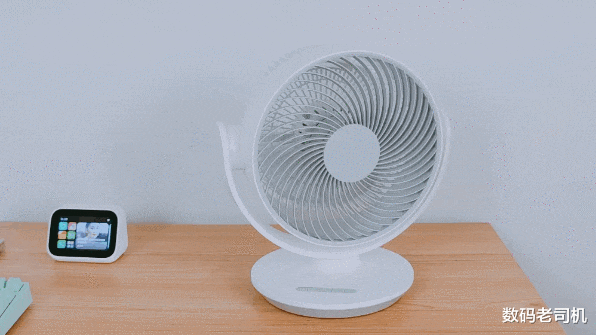 『米家』风扇上飞纸飞机？小米新出的这个玩意儿又火了