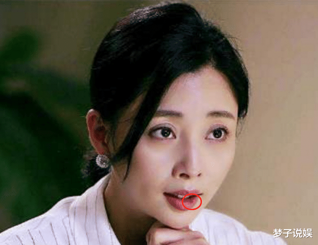 殷桃,一个嘴唇破了17年的女演员,如今终于知道"真相"了!