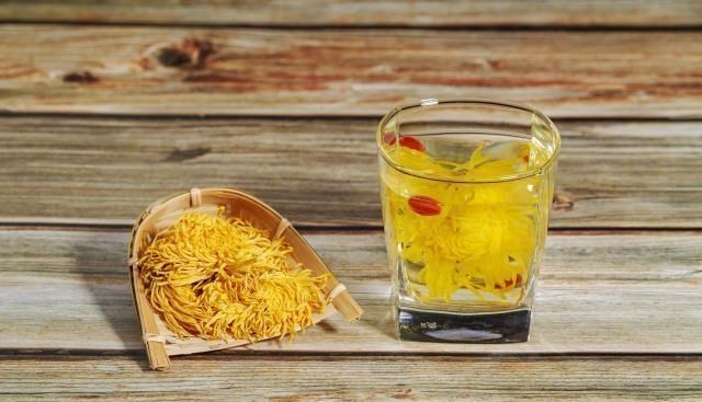 高血压|钟南山院士表明：高血压除了少盐外，少吃2种食物，血压更稳定