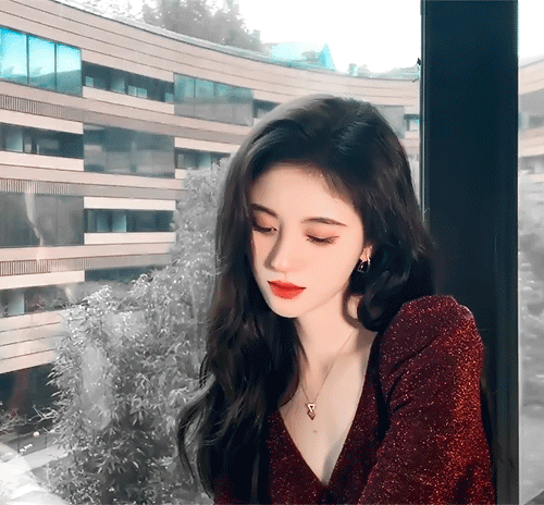 「鞠婧祎」鞠婧祎除了性别,还有什么是真的?十层假发片是不是有点太“夸张”!