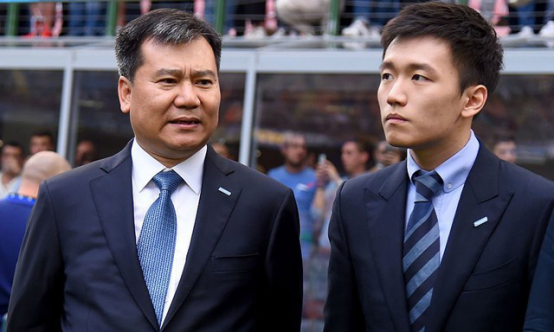 张近东|他是年入6000亿的隐形富豪，投资万达亏损，直接买下37家万达百货