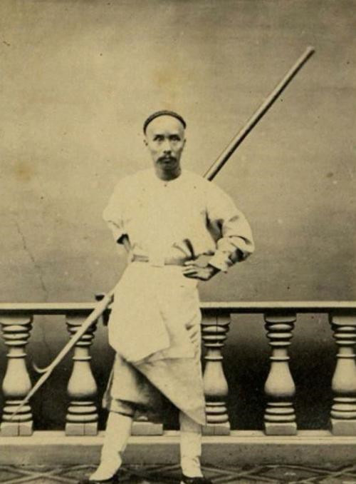 霍元甲|慈禧身边暗藏的武林高手，霍元甲连踢三脚都丝毫不动，名字很耳熟