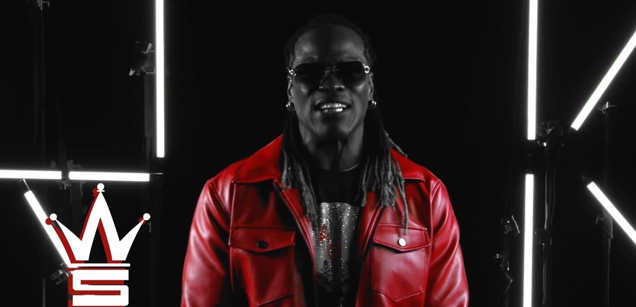 『罗曼·雷恩斯』WWE二柱子单曲MV观看量过百万:罗曼·雷恩斯是我音乐执行制片人