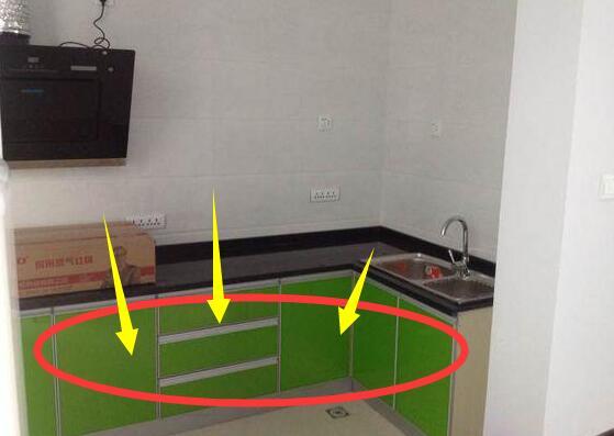 『』装修别贪便宜！老公装修只花3万，这效果就是毁房！