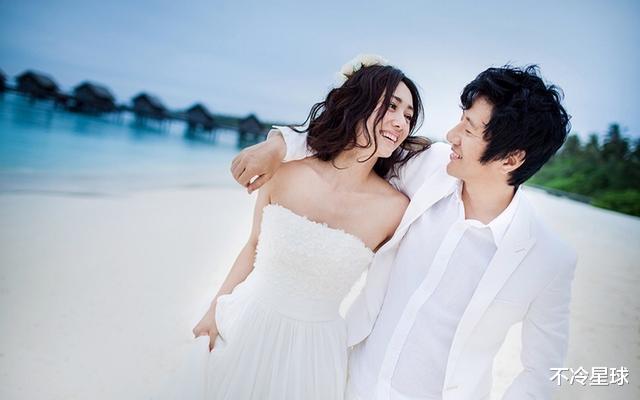 『郑钧』《乘风破浪》黄晓明又翻车：用刘芸老公郑钧写给前妻的歌词鼓励她