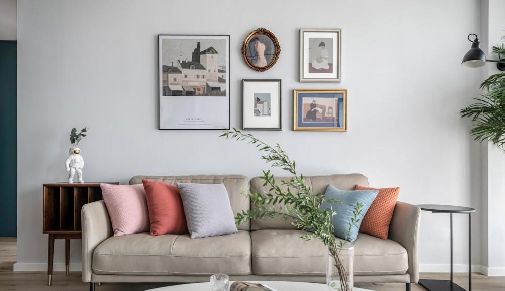 |别再迷恋黑白灰了，像她家一样，给家里添点色，居住氛围更轻松