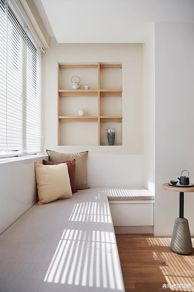 电视背景墙|参观她家的82㎡新房，才懂得岁月静好，越简单越舒适，令人羡慕