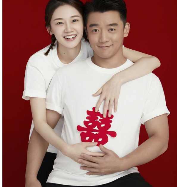 『郑恺』郑恺结婚半个娱乐圈送祝福，鹿晗的缺席陈赫的敷衍，曝光跑男真实关系