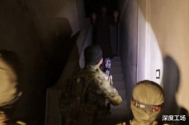 庫爾德女兵全副美國武器，深夜對敘利亞城鎮大搜捕：大批人員被捕-圖4