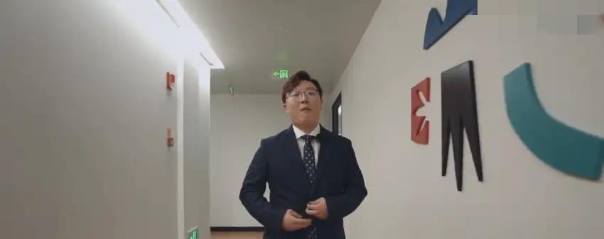 曹鹤阳|郭德纲“一碗水端不平”，对爱徒儿徒甚是偏爱，曹鹤阳打破僵局